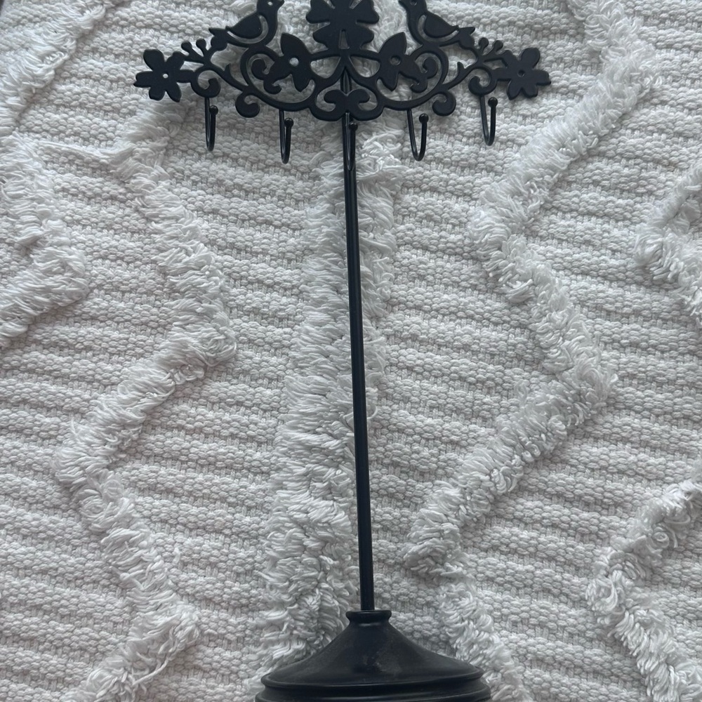 Forever 21 Black Jewelry Organizer with Elegant Design
